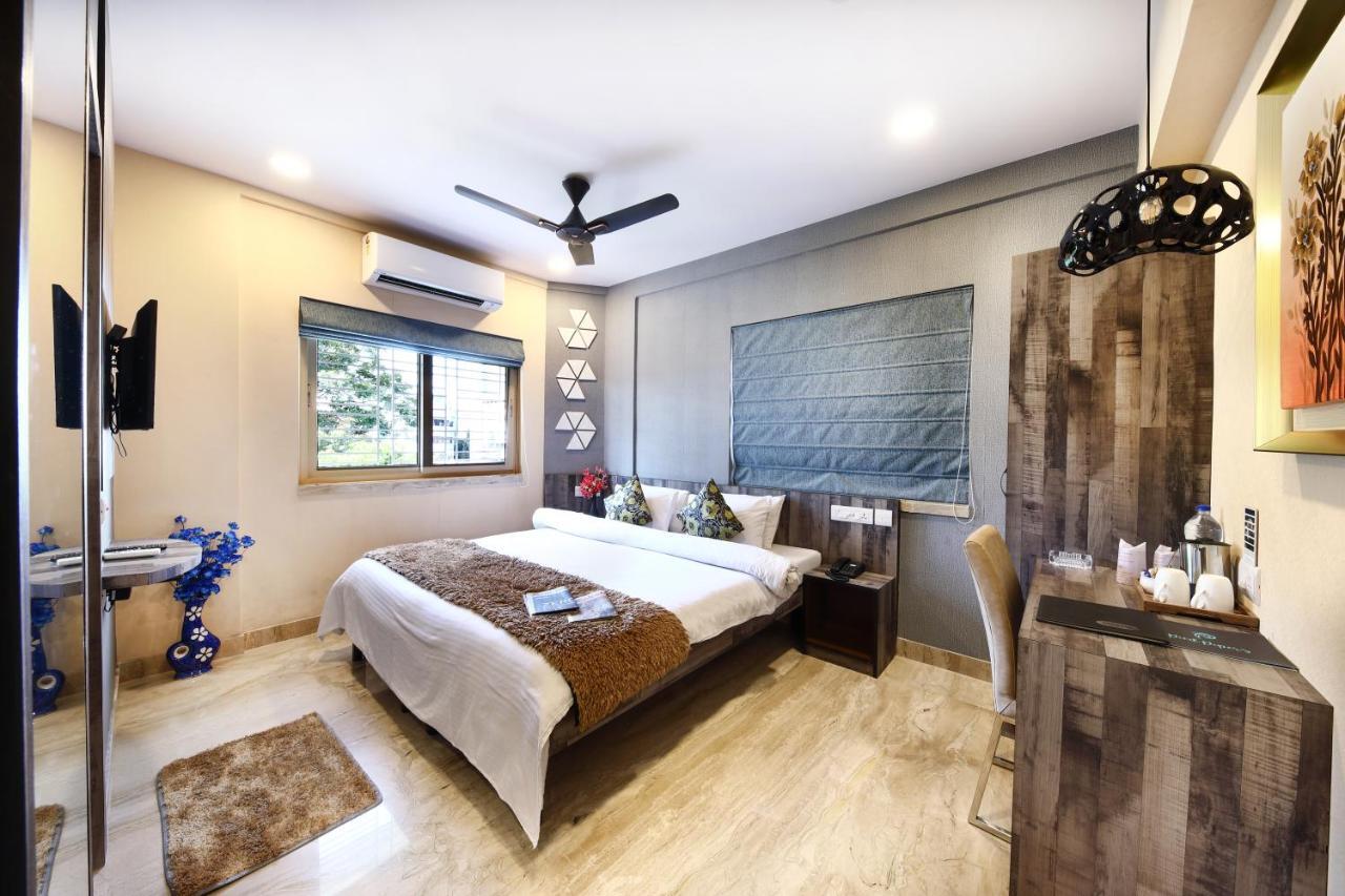 כלכותה Hotel Narayani Enclave מראה חיצוני תמונה