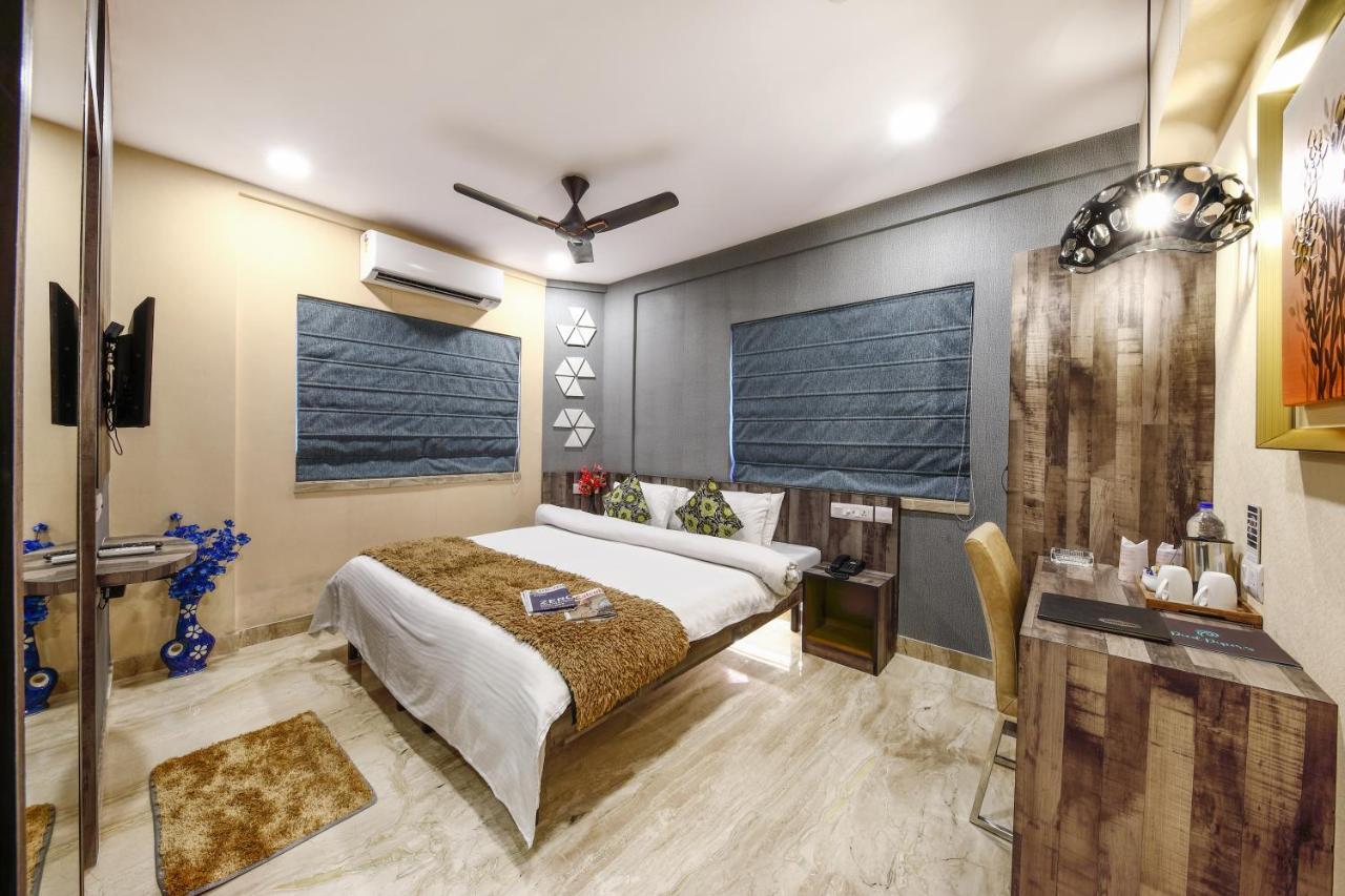 כלכותה Hotel Narayani Enclave מראה חיצוני תמונה